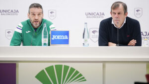 Ibon Navarro y los fallos técnicos de las ruedas de prensa