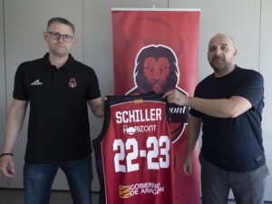 martin-schiller-y-toni-muedra-en-la-presentacion-del-entrenador-austriaco.r_d.1575-1051-3530