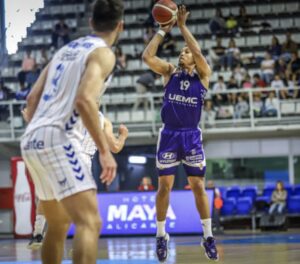 6EE3F545-33CC-4F0D-A651-B47EEACD2EFE