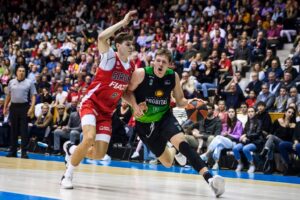 FlkzEpQXkAEiV4Z-1536x1023