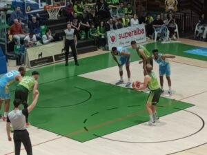 foto_AABasket_Estudiantes_2