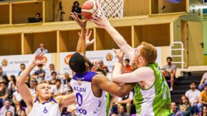 AAB4AE5F-2AC6-4E68-943A-4C5613A5DB26