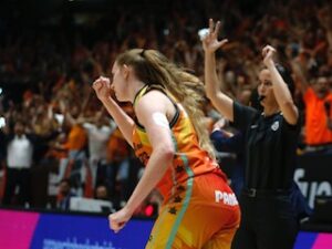 Lauren-despues-de-un-triple