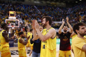 RS500987_J36-GCA-RMB-Firmar-acb-Photo-M-Henriquez