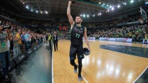 ec88b1c0-4850-4e20-b3ed-248d1ad31c64_16-9-discover-aspect-ratio_default_0