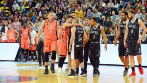 240d1ee7-22bd-48ee-acc0-b49f93bd771d_16-9-aspect-ratio_default_0