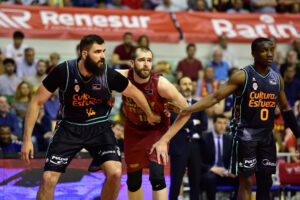 RS496441_J28-UCM-VBC-Firmar-acb-Photo-J-Bernal