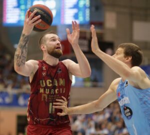 RS498693_J31-BRE-UCM-Firmar-acb-Photo-C-Castro