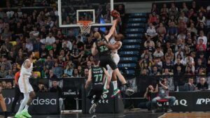 9cd2ebdf-691b-4808-8581-a73d7c3982f2_16-9-discover-aspect-ratio_default_0