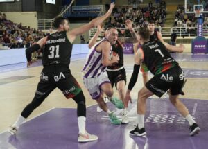 712D6E63-F412-4CAC-A4B3-E0B900128EBA