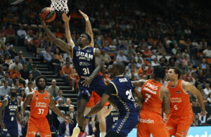 RS559866_J35-VBC-UCM-Firmar-acb-Photo-MA-Polo