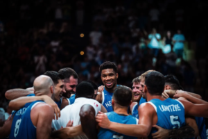 Grecia celebra su pase a los Juegos Olímpicos. FIBA