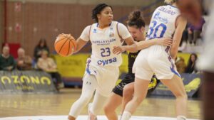 Arica Carter Visitaba a su antiguo equipo con Avenida que se llevaba la victoria ante Jairis