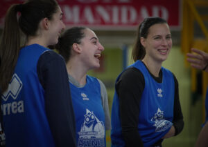 Las jguadoras de Perfumerías Avenida se reincorporaban a los entrenamientos el jueves tras unos días de descanso.