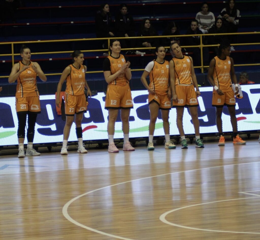 Tenerife vs Recoletas