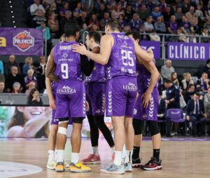 photo_5825816171872634149_y