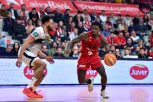 RS770275_J13 UCM-COV Firmar acb Photo - Javier Bernal