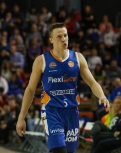 Screenshot_2025-02-09-15-18-20-138_com.instagram.android