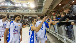 ebafca89-97ec-4db4-b41c-3967135bdbc4_16-9-discover-aspect-ratio_default_0