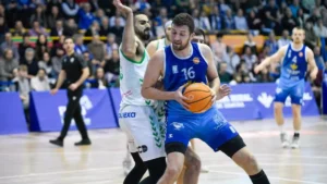 c0213c39-5939-4a1a-9572-f7b14a08080e_16-9-discover-aspect-ratio_default_0