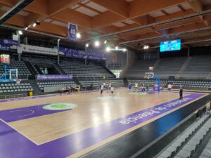 photo_5945161523343247050_y