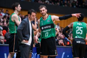 Un año más de Dekker