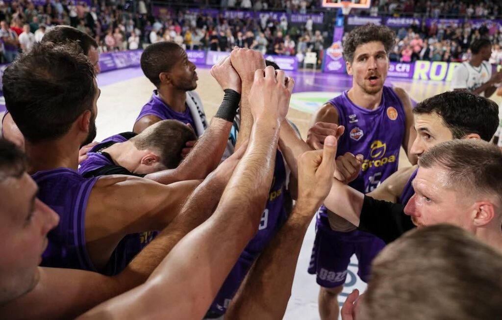 photo_5769137683199363875_y