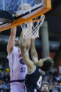 0c84ccb1-a3e9-49e5-a1a9-4278c8ae7962_source-aspect-ratio_default_0