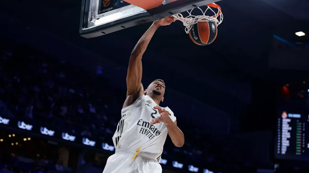 ND-EUROLIGA-RM-BASKONIA-TAVARES_SG17282