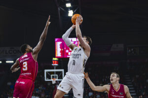 RS866745_J11 HIO-RMB Firmar acb Photo - Pol Puertas_hpr