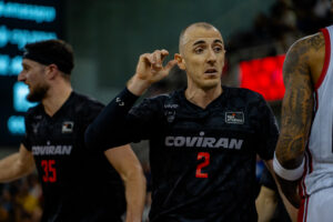 SRR02966-Mejorado-NR