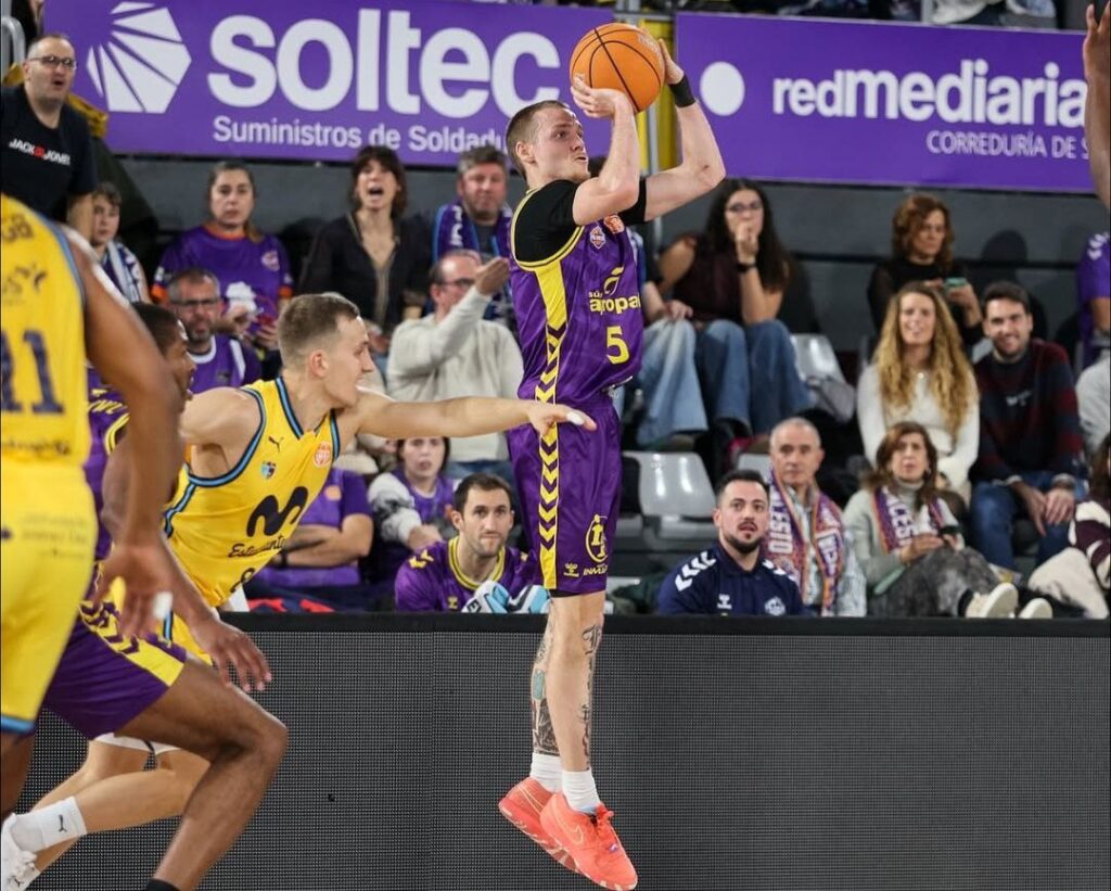 photo_5875040895135059103_y