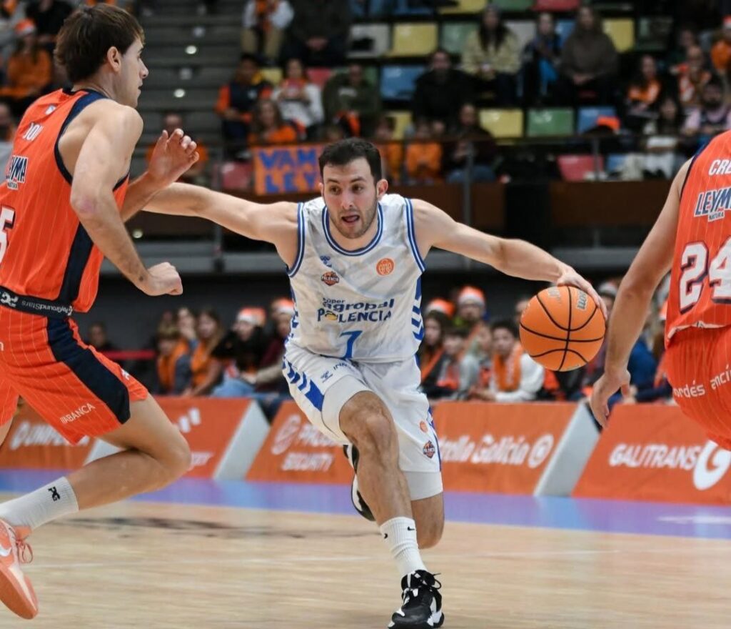 photo_5893479791032208271_y