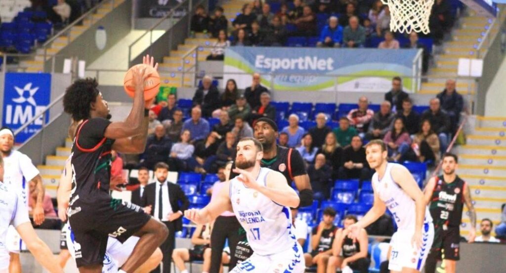 photo_5917762702900136881_y