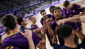 photo_5942785732122446975_y