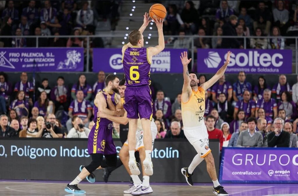 photo_5951823288206035917_y