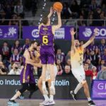 photo_5951823288206035917_y