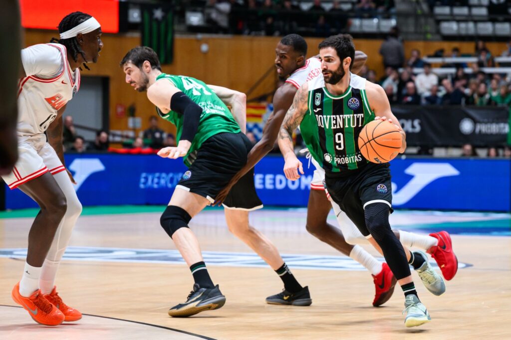Exhibición verdinegra para abrir el Top 16