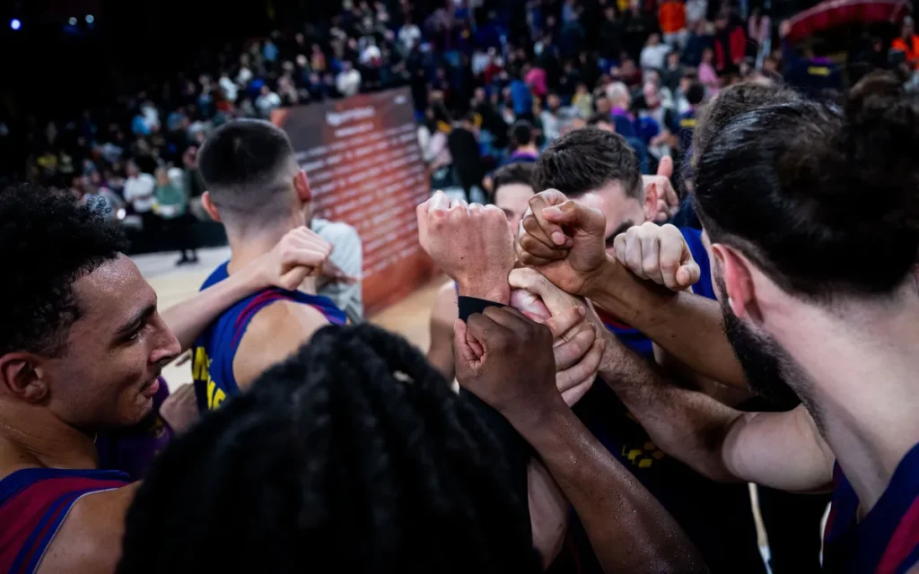 Con puño de hierro al clásico