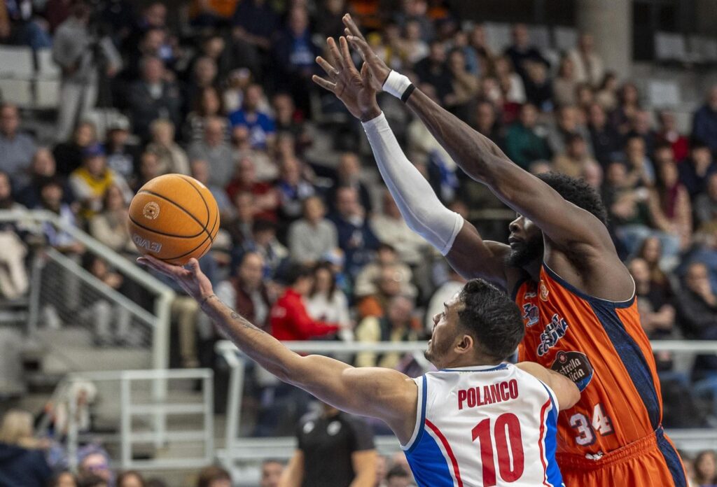 20c7758d-49ca-4a07-925d-4938e6fc7b89_source-aspect-ratio_default_0