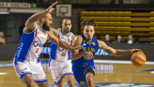 e9b7d115-8881-4dc1-b4c6-2da3646ccbf7_16-9-discover-aspect-ratio_default_0_x1152y511