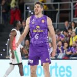 photo_5798462946802339312_x