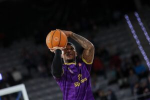 photo_5807512322635926778_y