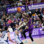 photo_5821182602243673690_y