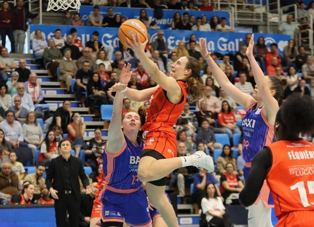 photo_5836905047290219938_y