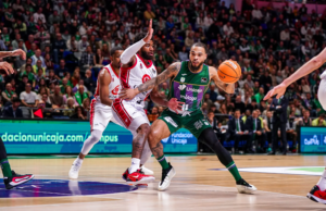 Cobbs en el Unicaja vs Zaragoza