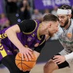 photo_5863994234954779980_y