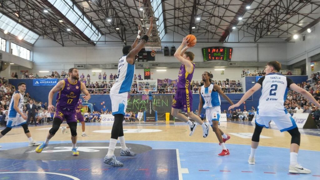 photo_5909246242313669937_y