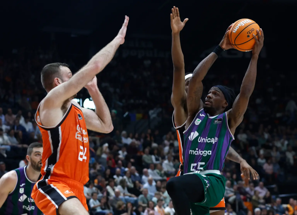 Unicaja vs Valenca Perry vs Costello