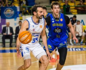 photo_6003480238559530070_y